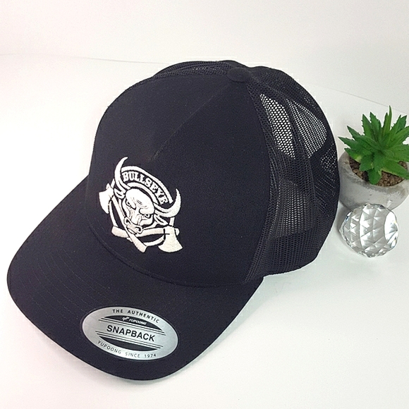 🔖Bullseye Hat|Yupoong Men's Classics Trucker Mesh Summer Cap - Picture 3 of 6